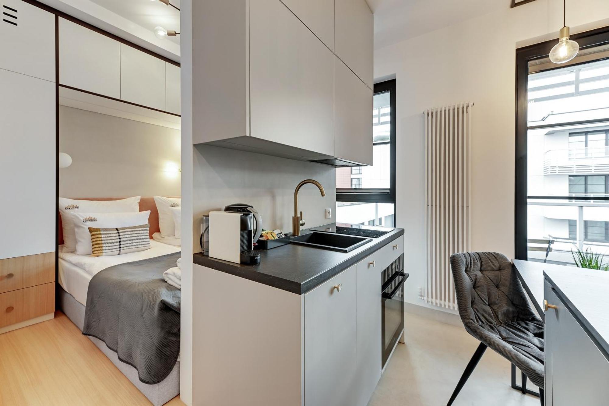 Doki Living - Foodhall & Parking By Downtown Apartments Gdansk Dış mekan fotoğraf