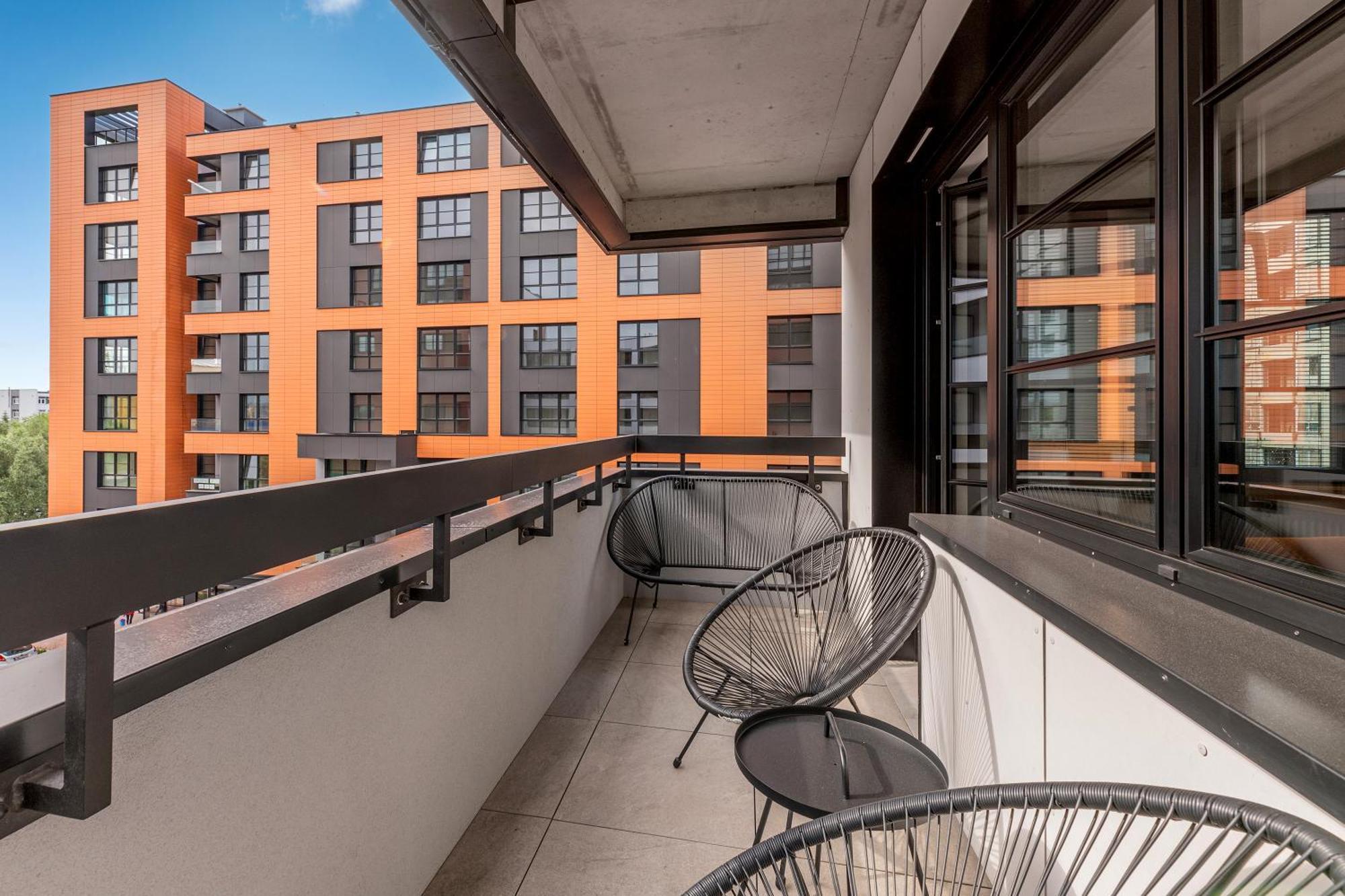 Doki Living - Foodhall & Parking By Downtown Apartments Gdansk Dış mekan fotoğraf