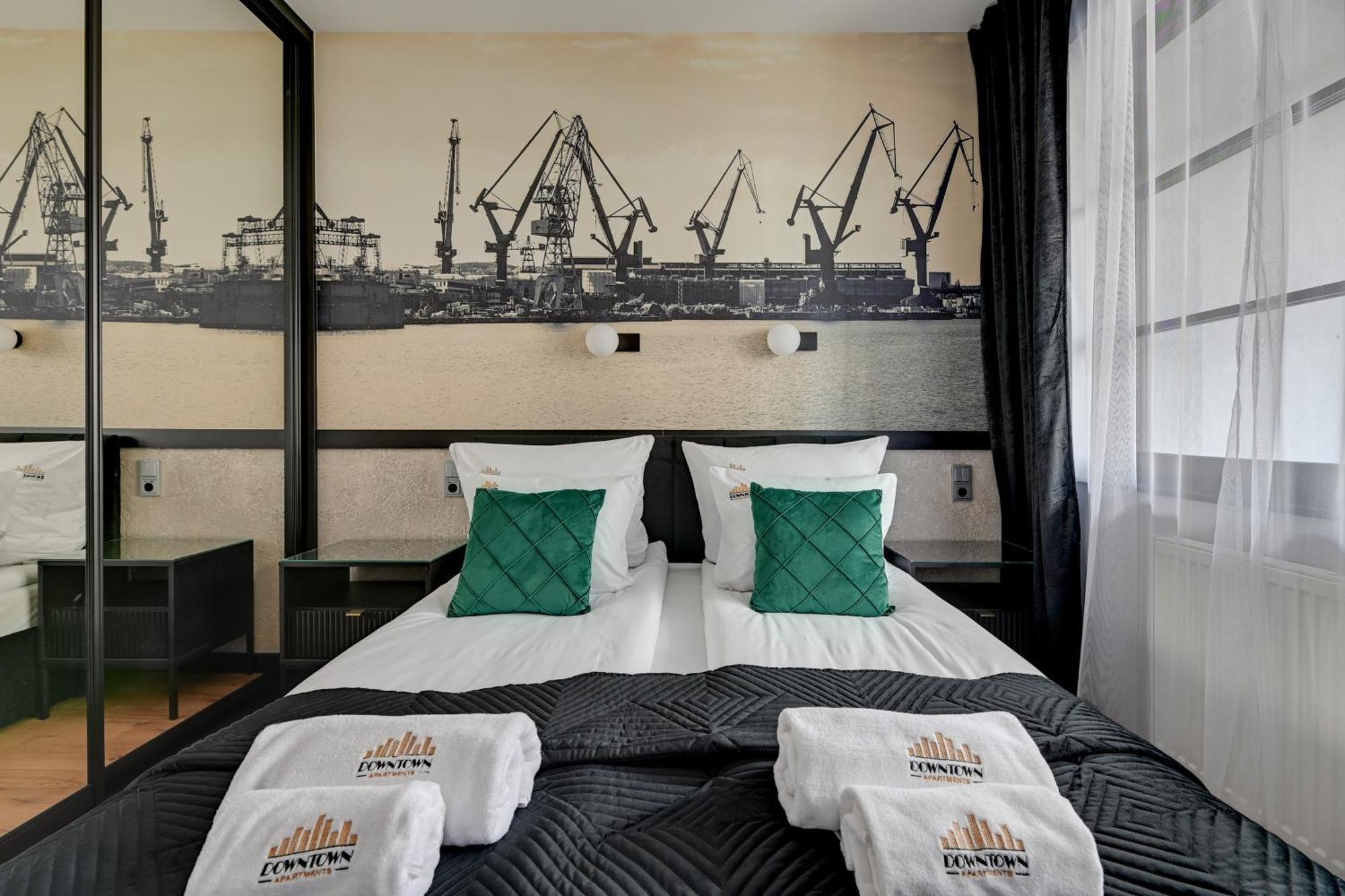 Doki Living - Foodhall & Parking By Downtown Apartments Gdansk Dış mekan fotoğraf